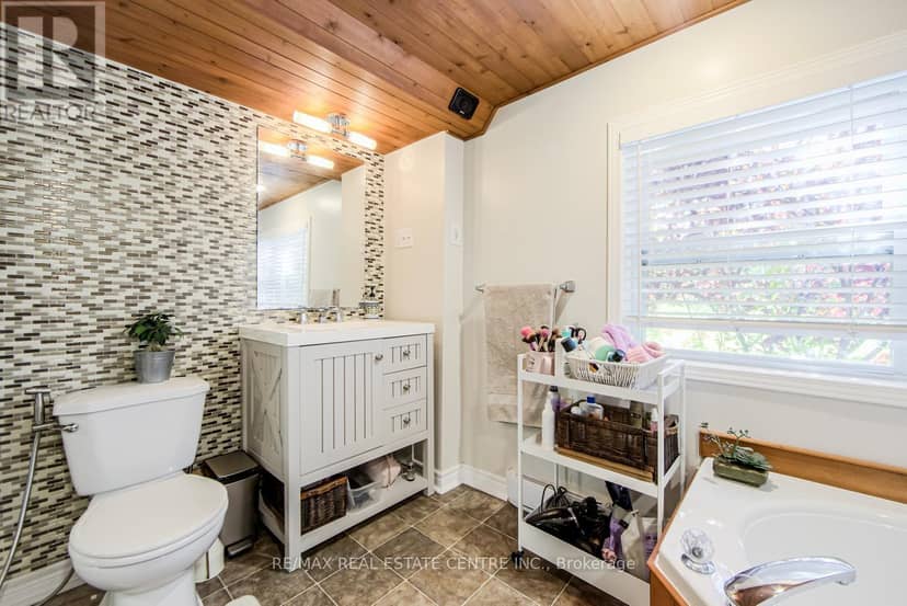 9438 Wellington Rd 42 Road — photo 38 of 40