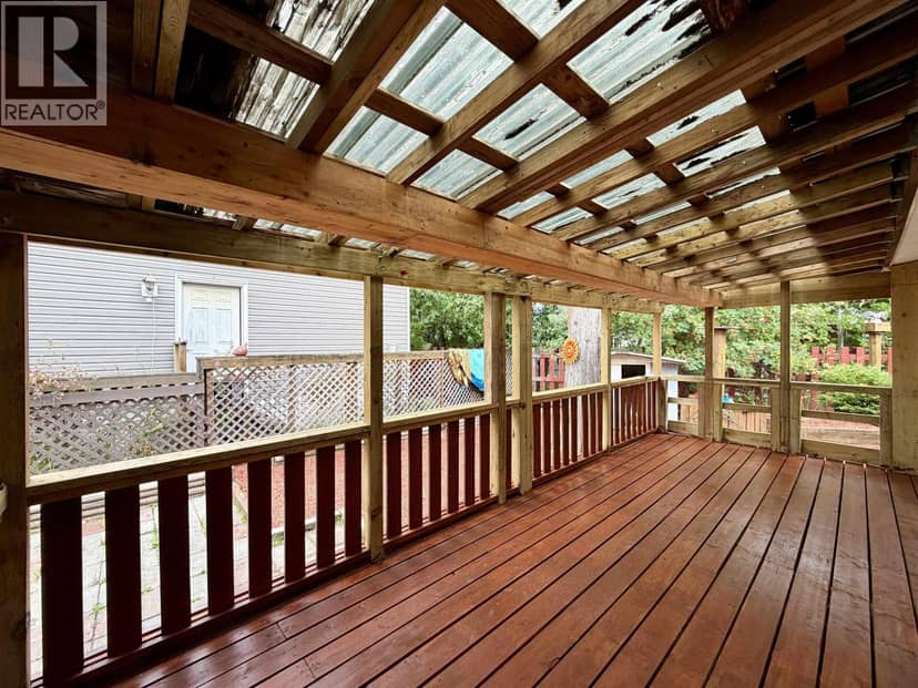 9 4620 LOWRIE AVENUE, Terrace, photo 2
