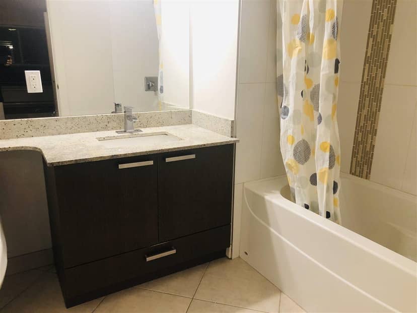 717 13883 LAUREL DRIVE, Surrey, photo 4