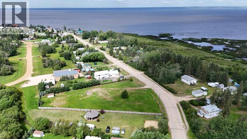26 Peace River Avenue, Joussard, photo 2