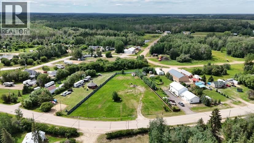 26 Peace River Avenue, Joussard, photo 4