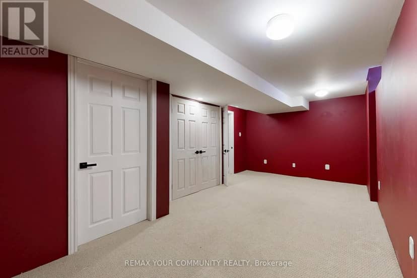 8 Westacott Avenue — photo 40 of 40