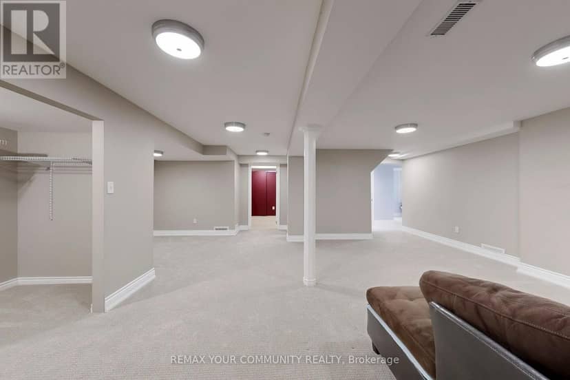 8 Westacott Avenue — photo 36 of 40