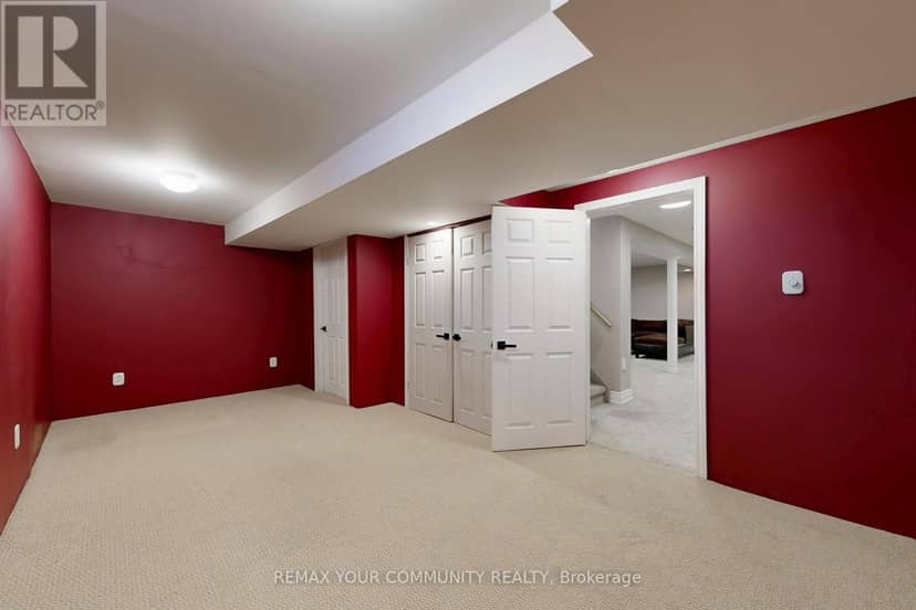 8 Westacott Avenue — photo 39 of 40
