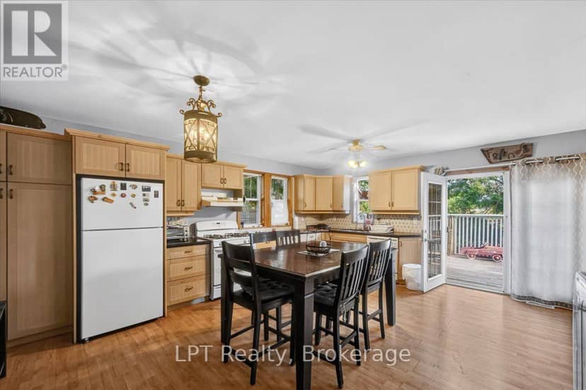 611 Romaine Street — photo 13 of 39