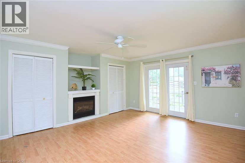 340 KING Street W — photo 19 of 40