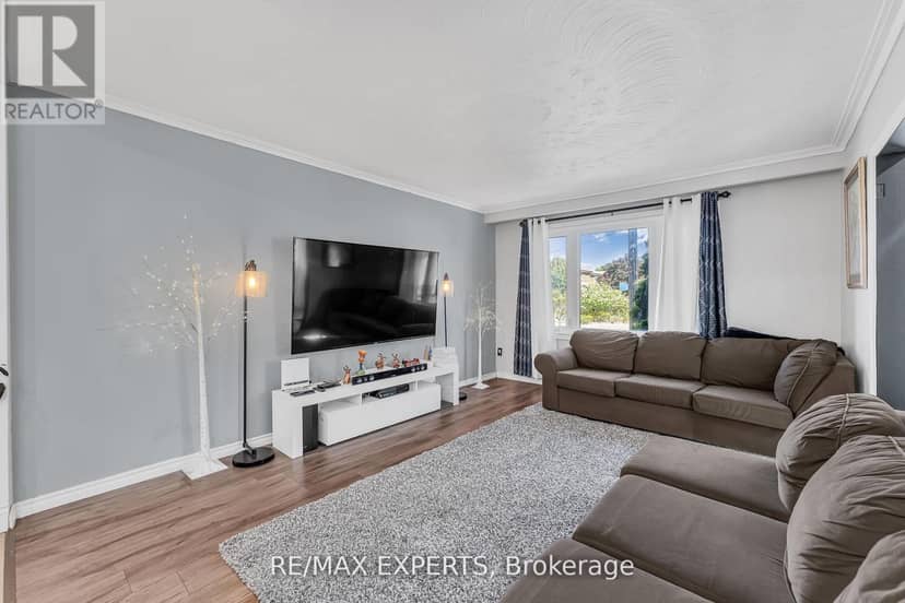 81 Hagar Avenue — photo 11 of 40