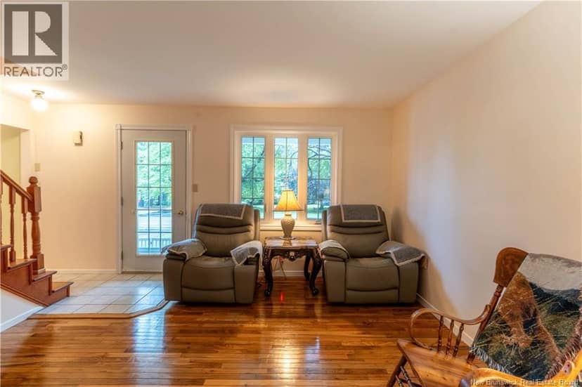 56 Aitken Avenue — photo 10 of 40