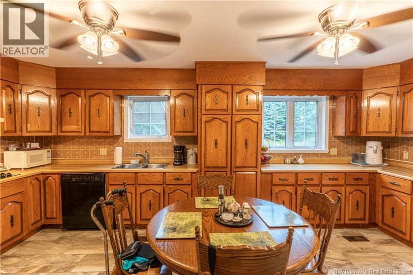 56 Aitken Avenue, Miramichi, photo 4