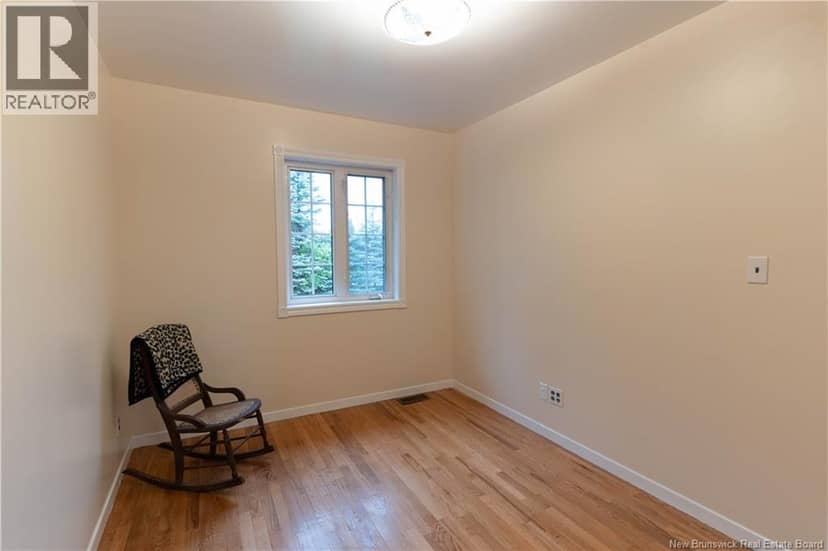 56 Aitken Avenue — photo 25 of 40