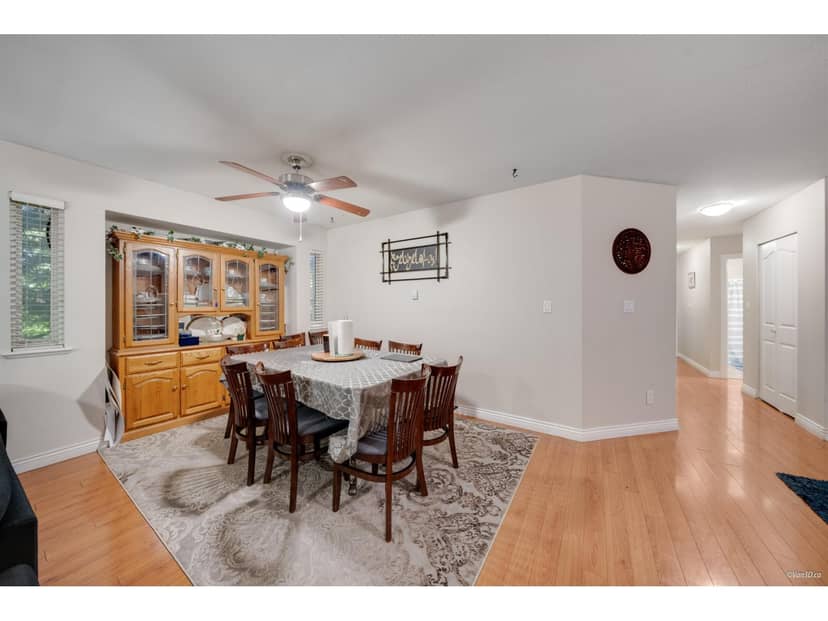 8863 KING GEORGE BOULEVARD, Surrey, photo 6