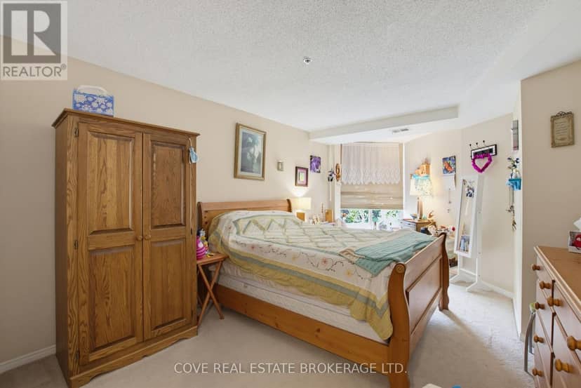 203 - 511 Gainsborough Road — photo 16 of 24