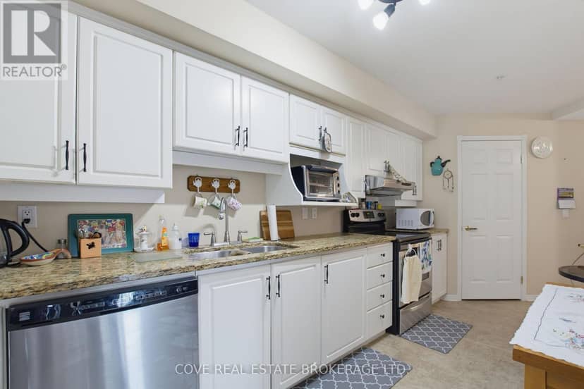 203 - 511 Gainsborough Road — photo 9 of 24