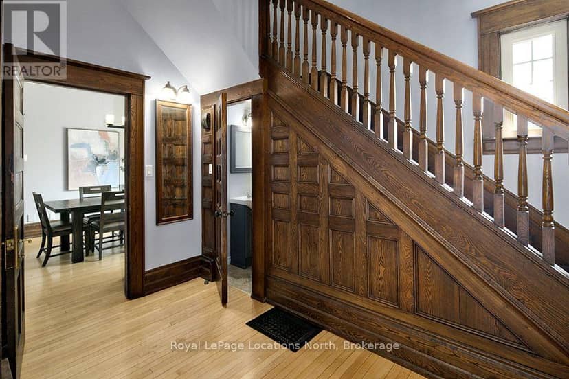 120 Marshall Street E — photo 7 of 33