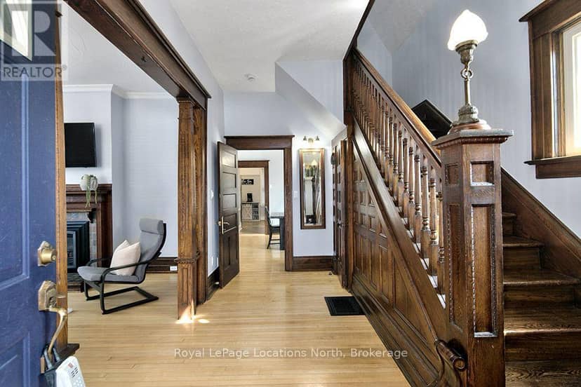 120 Marshall Street E — photo 4 of 33