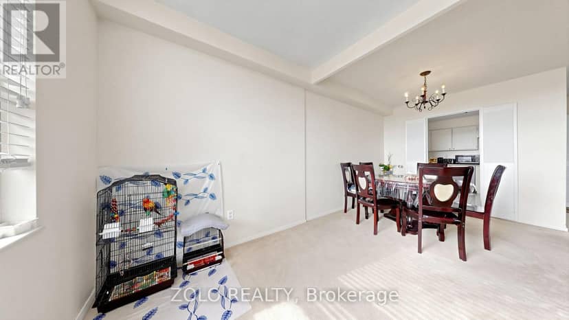 915 - 20 Edgecliff Golfway — photo 13 of 35