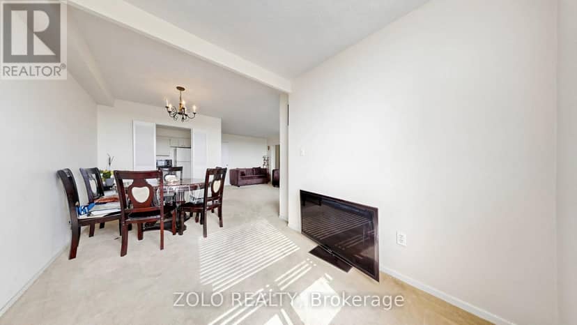 915 - 20 Edgecliff Golfway — photo 14 of 35