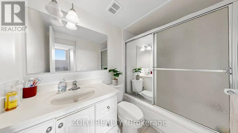 915 - 20 Edgecliff Golfway — photo 28 of 35