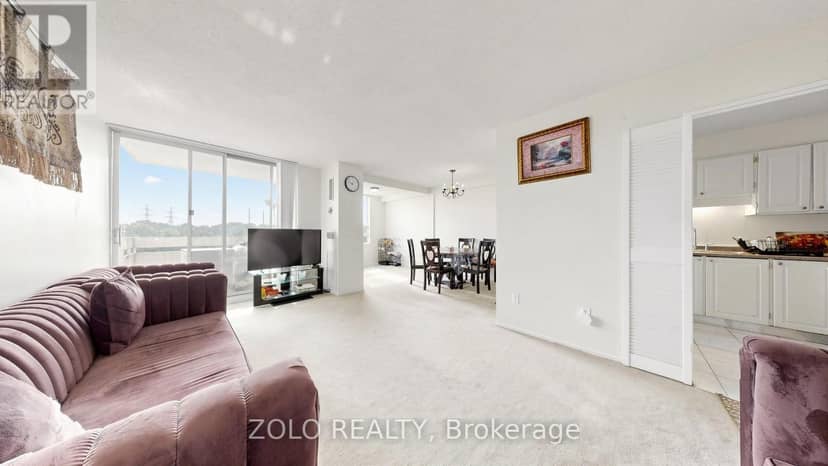 915 - 20 Edgecliff Golfway — photo 6 of 35