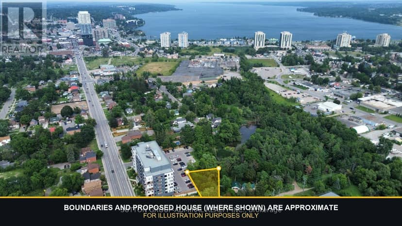 A - 3 Boys Street S, Barrie, photo 8
