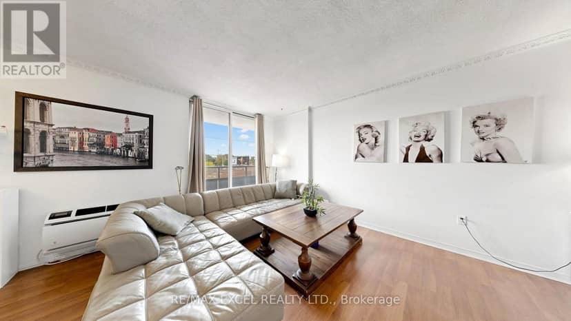401 - 1881 Jane Street — photo 16 of 40