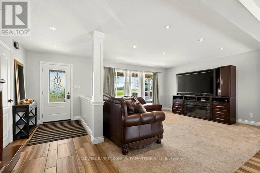 6773 Smithville Road, Grimsby, photo 6