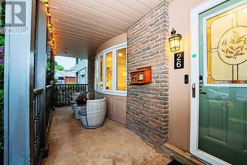 26 Fairington Crescent — photo 5 of 40