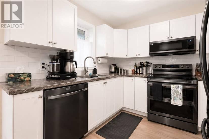 214 Ravina Ave — photo 14 of 30