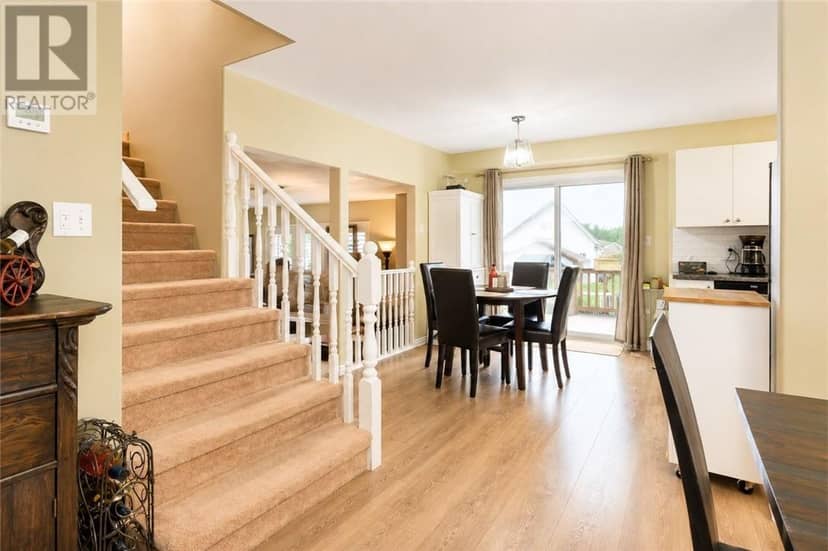 214 Ravina Ave — photo 9 of 30