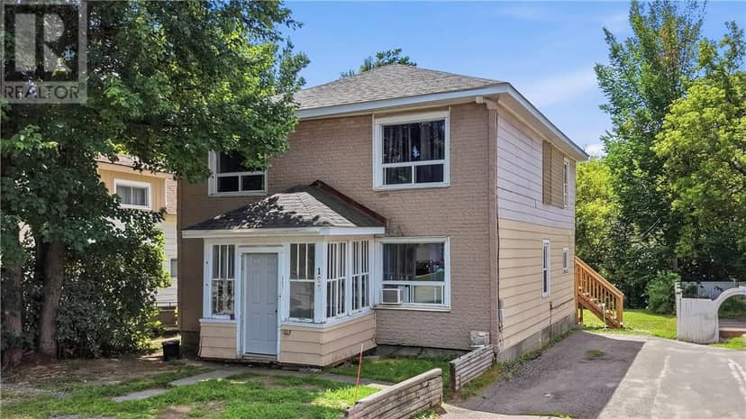 193 Dufferin Street — photo 2 of 39