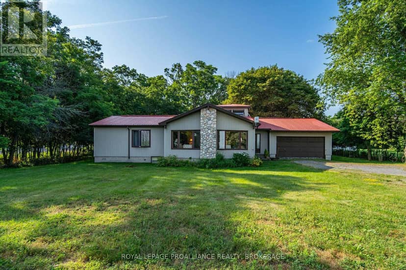 1039 Highway 96, Frontenac Islands, photo 2