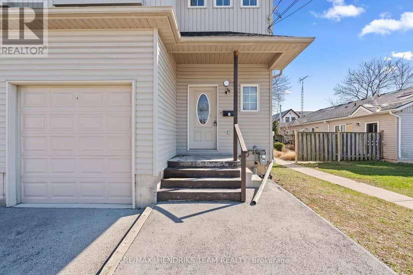 2 Townline Road E — photo 4 of 30