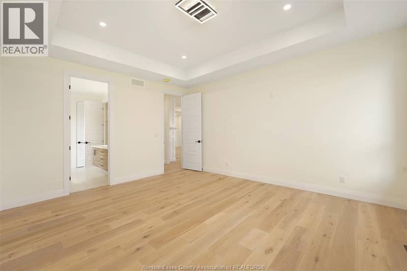 10 Gregory — photo 20 of 35