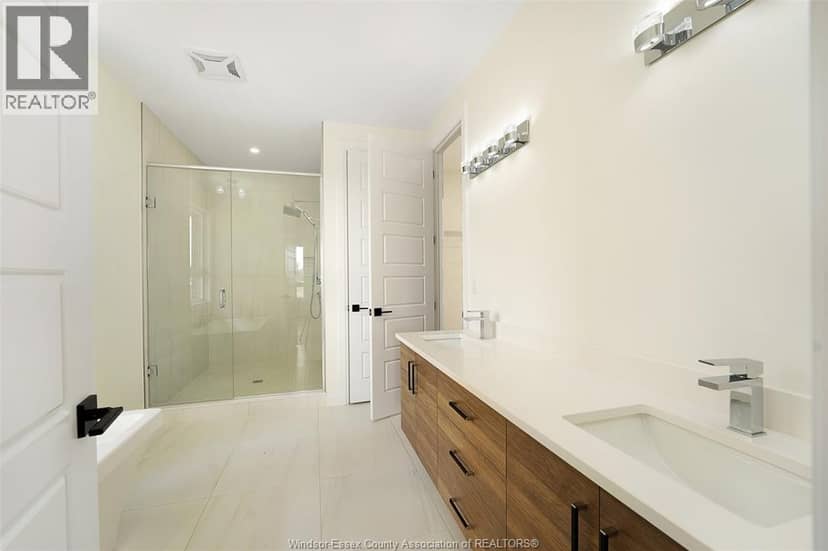 10 Gregory — photo 21 of 35