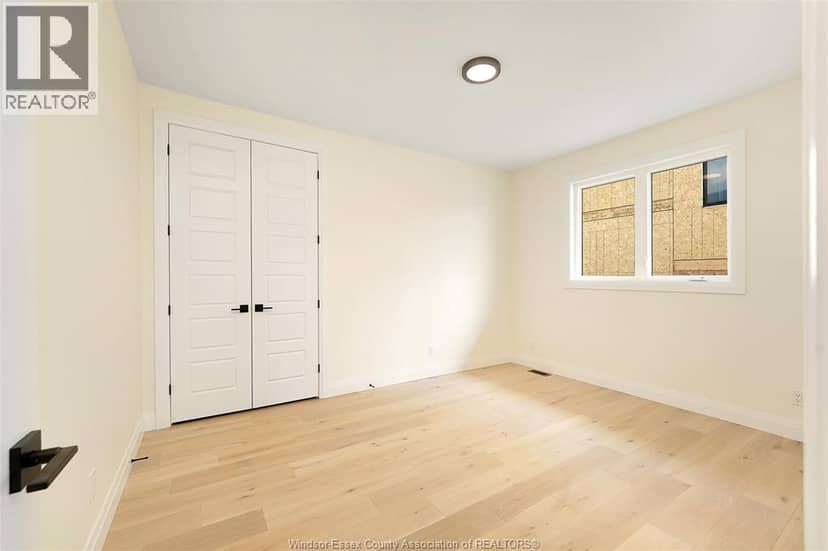10 Gregory — photo 24 of 35