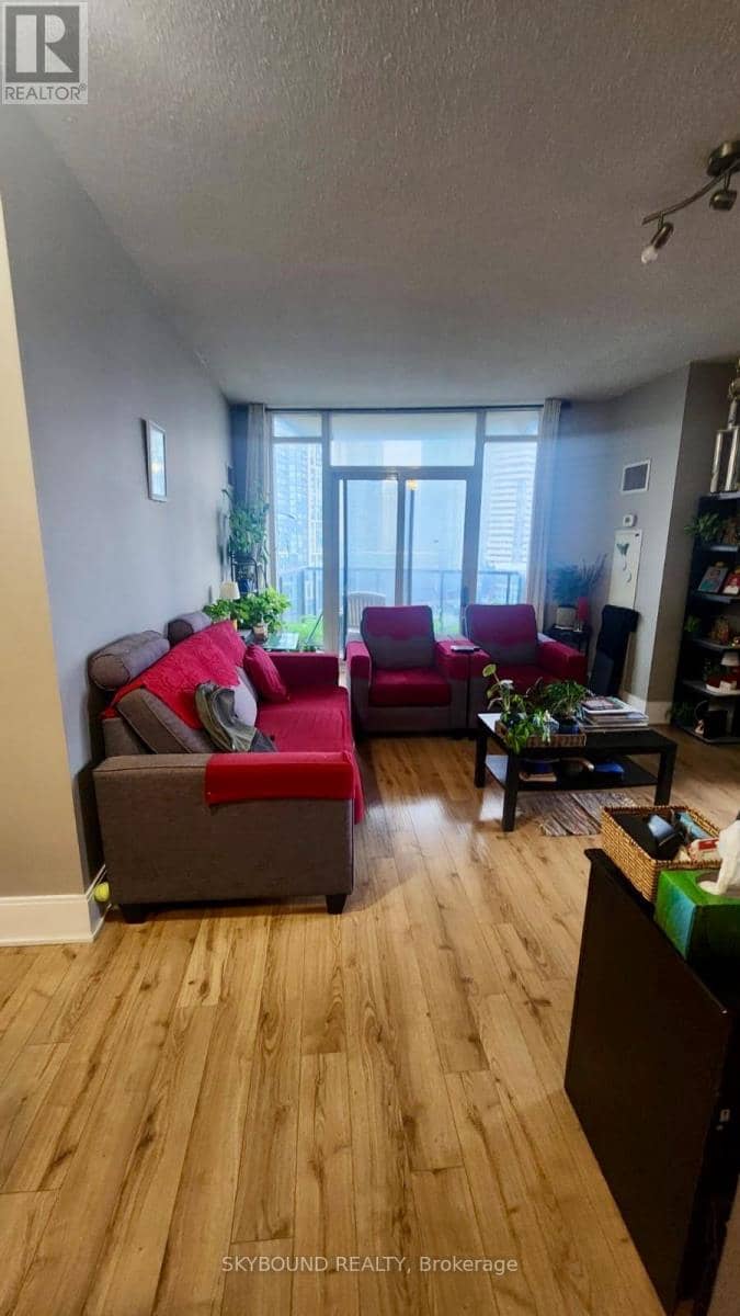 1404 - 330 Burnhamthorpe Road W — photo 7 of 22