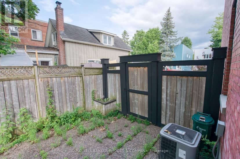 300 St Andrew Street — photo 18 of 24