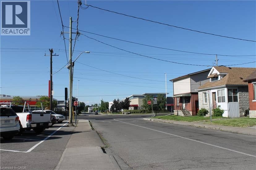 127 ROBINS Avenue — photo 15 of 17