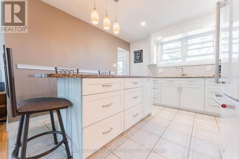 30 Hazel Street — photo 10 of 40