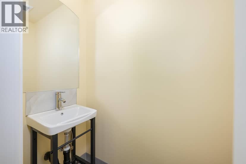 5655 LANCASTER STREET, Vancouver, photo 7