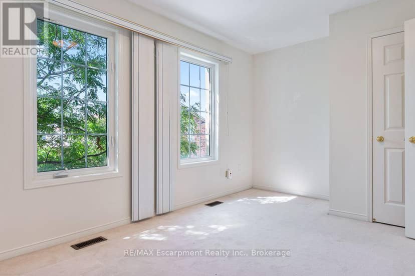 8 Jim Baird Mews — photo 36 of 40