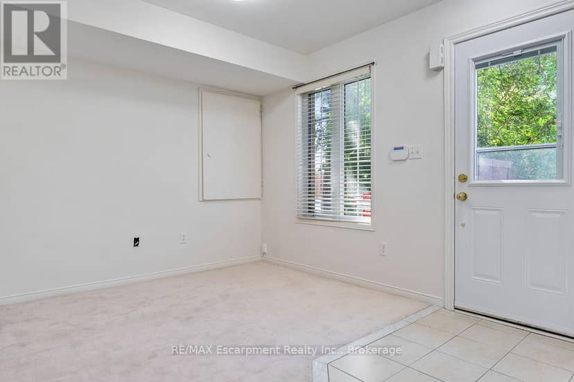 8 Jim Baird Mews, Toronto, photo 6