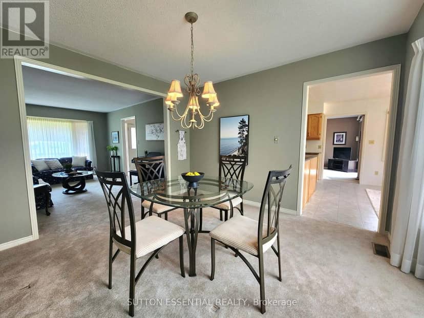 116 Margaret Place — photo 14 of 40