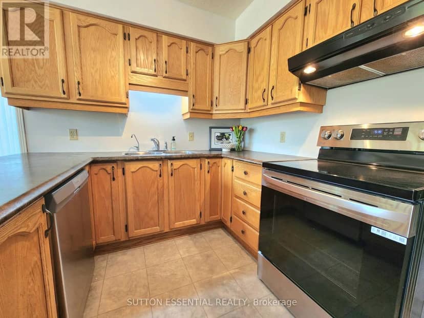 116 Margaret Place — photo 16 of 40