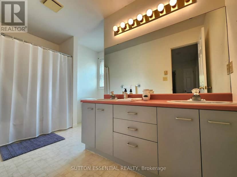 116 Margaret Place — photo 27 of 40
