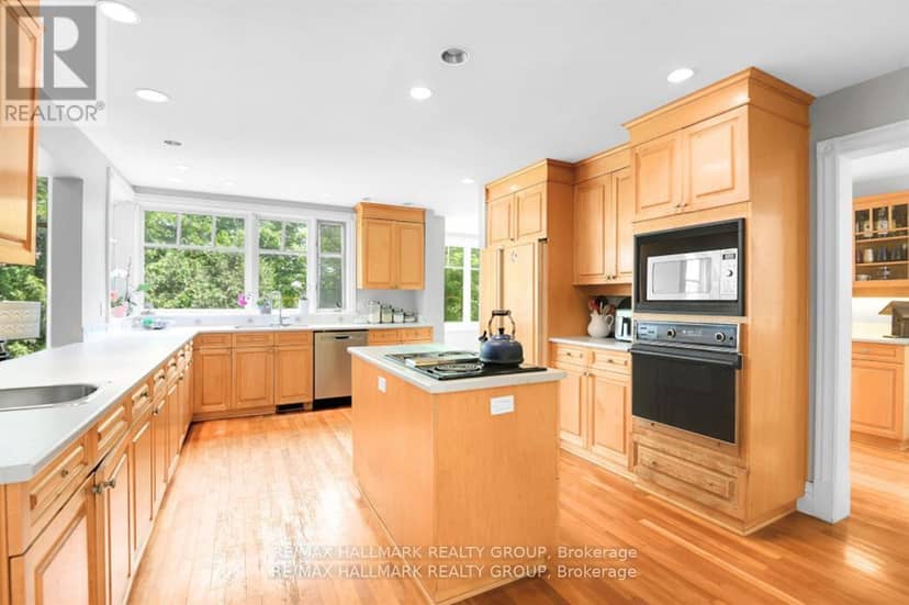 23 Davidson Drive — photo 7 of 31