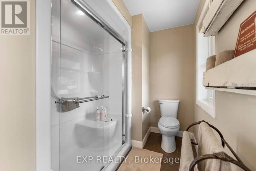 51 Yantha Crescent — photo 13 of 32