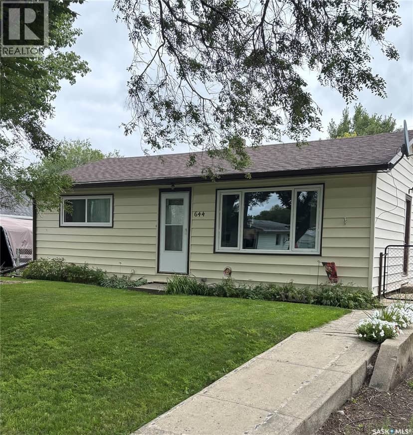 644 1st STREET W, Shaunavon