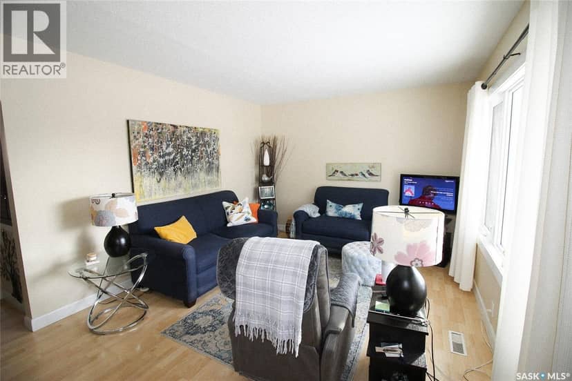 644 1st STREET W, Shaunavon, photo 5