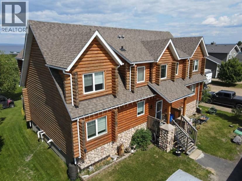 180 162 Peace River Avenue, Joussard, photo 2